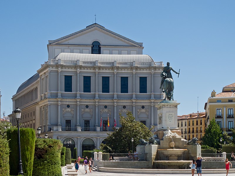 Royal Theater Madrid (Author: Carlos Delgado)
