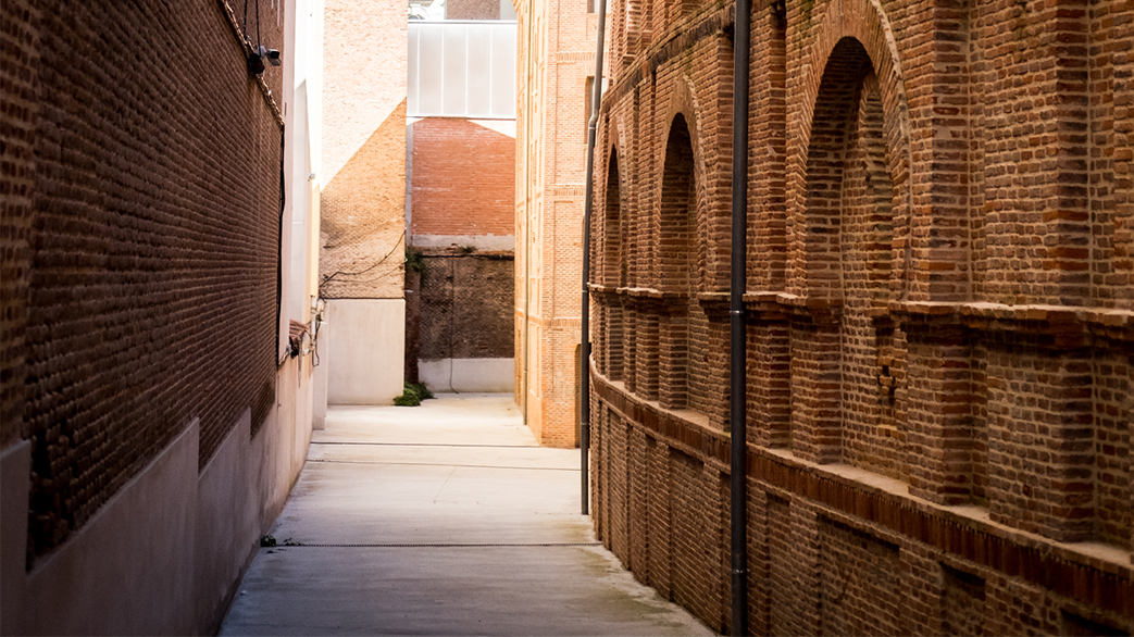 Entrada callejón del Beti Jai